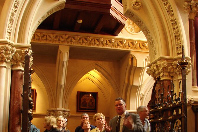 1.5-hour Oxford City and University Walking Tour - Walking Pace, Weather, and Practical Comfort