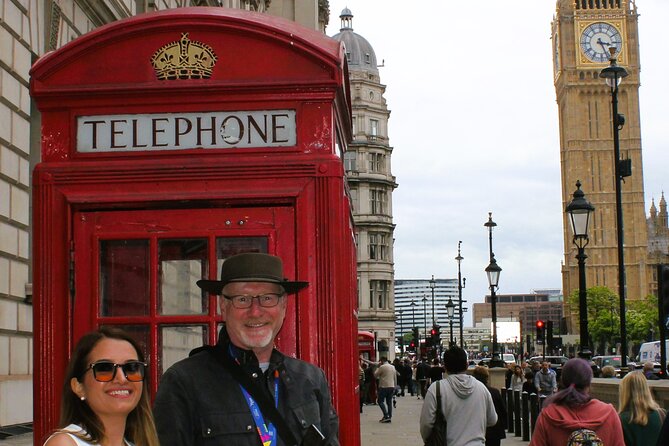 1 Hour Guided AI Walking Tour from Big Ben London in Any Language - Big Ben and the Houses of Parliament supply the grand views