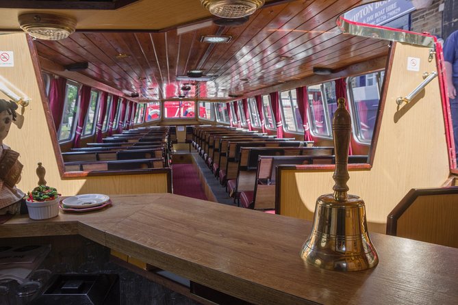 1-Hour Public Cruise - Food, drinks, and the practical comforts