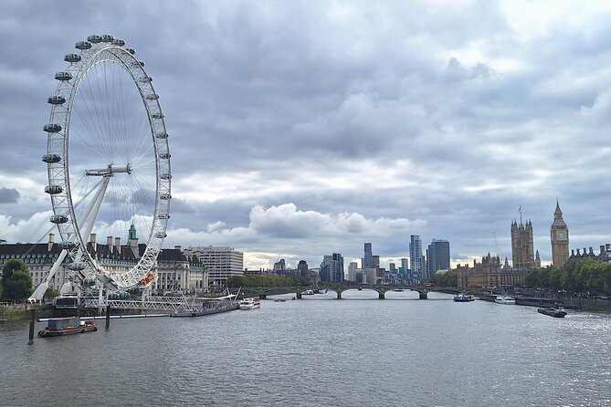 2 Hour Big Ben to Borough Market Walking Tour - An hour beside the Thames