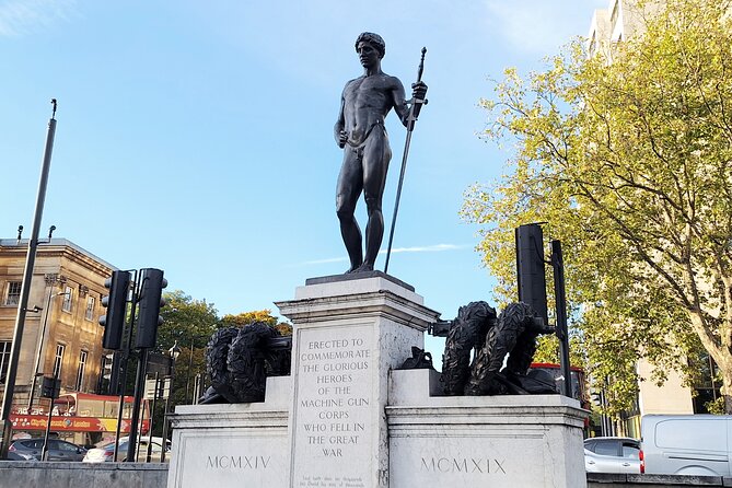 2 Hour Walking Tour from Buckingham Palace to Big Ben - St. James’s Park, wildlife, and a useful pause