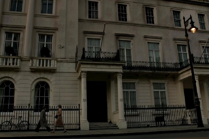 3 Hour Private Downton Abbey London Locations Walking Tour - Lincoln’s Inn Fields and Middle Temple Hall