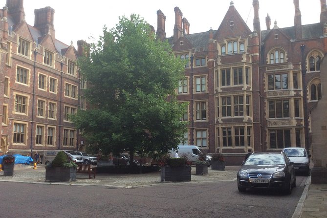 3 Hour Private Downton Abbey London Locations Walking Tour - Kensington Gardens and the Peter Pan Statue
