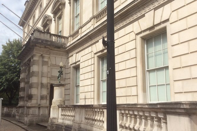 3 Hour Private Downton Abbey London Locations Walking Tour - The Hyde Park finale and the family picnic