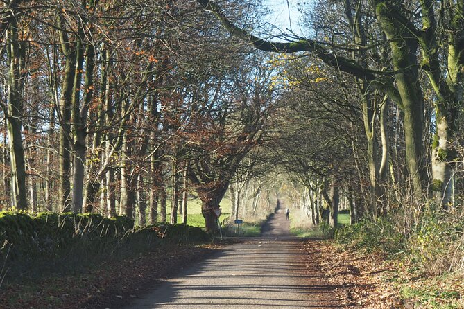 6hr Small Group Peak District eBike Tour - Chatsworth House and Edensor Village