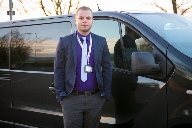 8 Seater Transfer: Heathrow Airport to Central London - What the eight-seat capacity really means