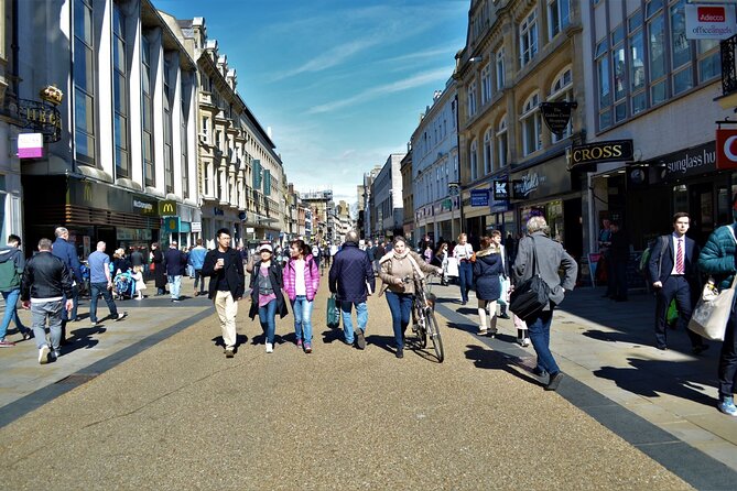 90 Minute Classic Walking Tour of Oxford - Christ Church views and the Kissing Gate