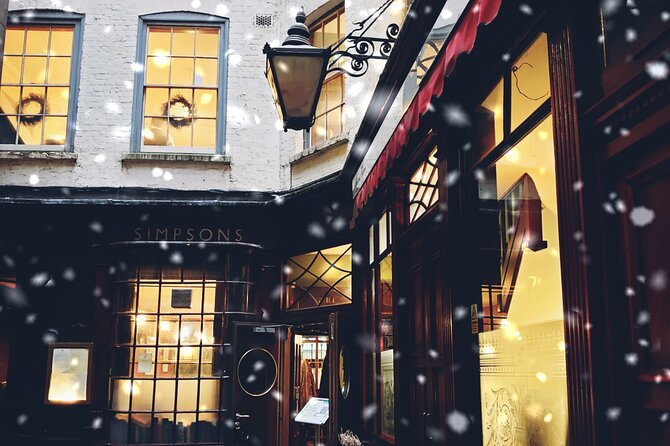 A Christmas Carol and Charles Dickens Old London Walking Tour - Ye Olde Cheshire Cheese and the tavern atmosphere