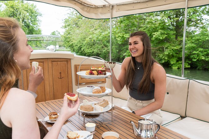 Afternoon Tea Sightseeing River Cruise in Oxford - A quiet way to meet Oxford