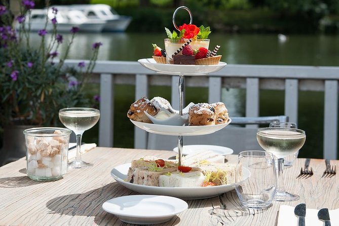 Afternoon Tea Sightseeing River Cruise in Oxford - What arrives on the tea tray
