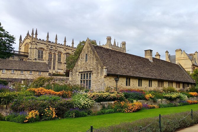 All Inclusive Full Day Private Tour in Oxford and Cotswold - Bibury and the famous Arlington Row views