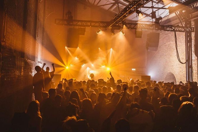 Amazing Nightlife in London East Tour - Old Street at 9 p.m., the right starting point