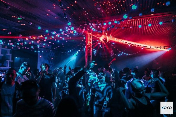 Amazing Nightlife in London East Tour - Village Underground and Strongroom: the most distinctive venues