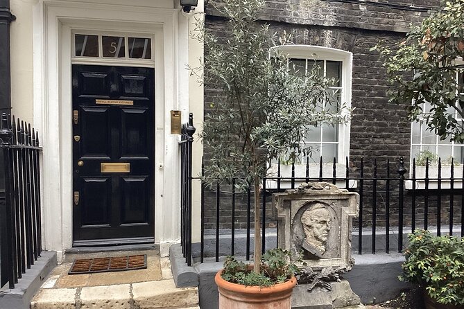 An Audio Guide of Oscar Wilde's Former London Haunts - Brown’s Hotel and the painful cost of Victorian prejudice