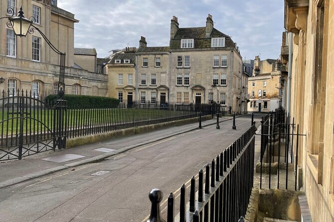 BATH: 2-Hour Bath Walking Tour of Bridgerton Filming Locations - What No. 1 Royal Crescent can and cannot show you