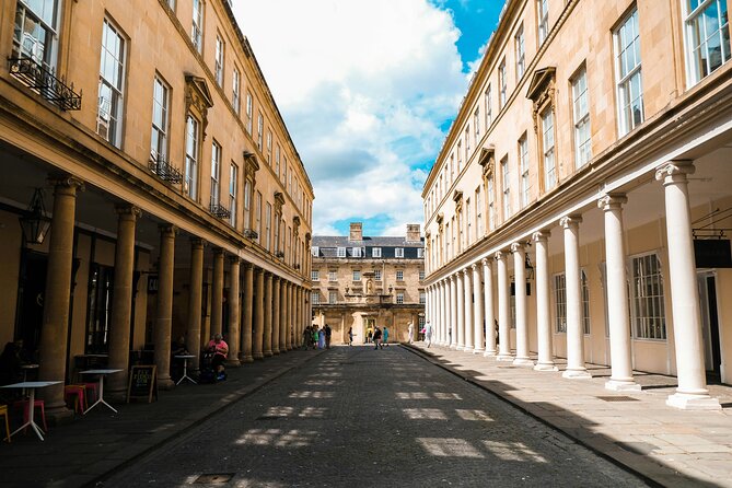 Bath Bridgerton walking tour of filming location with Mobile App - Bath’s Squares, Shops, and Streets on Screen