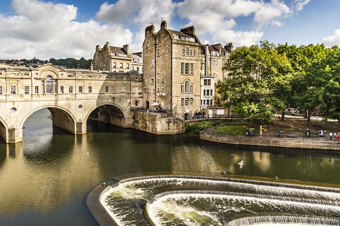 Bath Private Family Tour With Bath University Guide - Starting at Bath Abbey