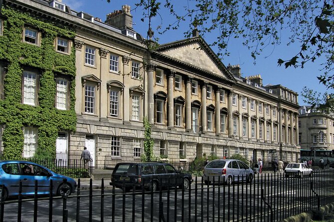 Bath Private Self-Guided Walking Audio Tour - The Roman Baths: listen outside, pay to enter