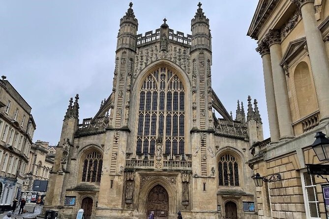 Bath Public Walking Tour including Bath Abbey - The Roman Baths stop is informative but not an admission visit