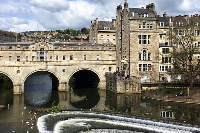 Bath Public Walking Tour including Bath Abbey - Walking pace, access, and group size