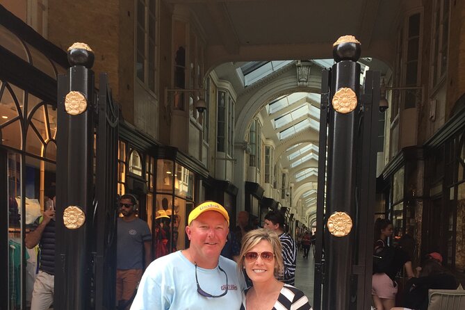 Bespoke Black Cab Heathrow Layover Private Tour - Downing Street and Whitehall’s ceremonial center