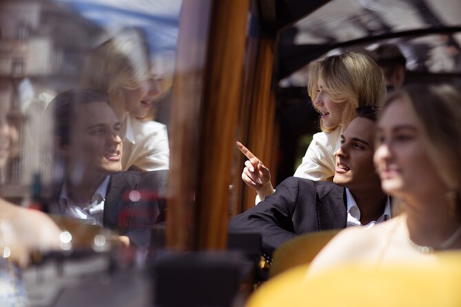 Best of London by LE GRAND - London's Luxury Bus Tour - Piccadilly, Wellington Arch, and Hyde Park