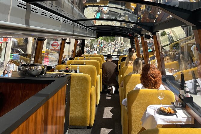 Best of London by LE GRAND - London's Luxury Bus Tour - Whitehall, Downing Street, and Trafalgar Square