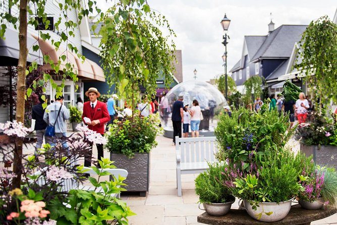 Bicester Village Private Vehicle Round Trip Service from London - Why this private Bicester Village trip works