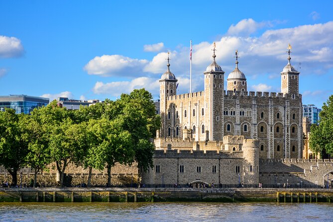 Bike Tour of London - Top Attractions with Private Guide - St. James’s Park and Buckingham Palace