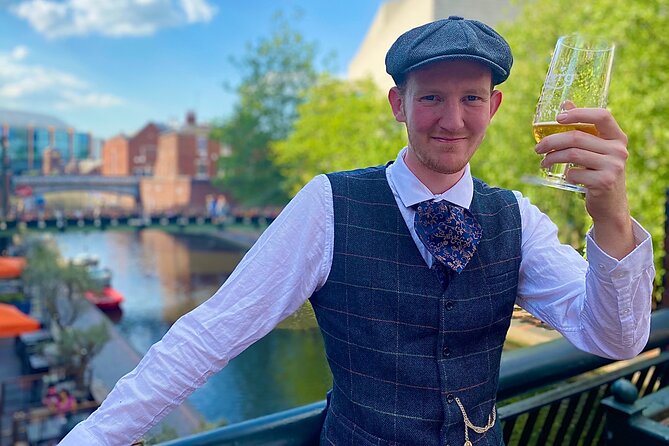 Birmingham Gangs Nighttime Historical Walking Tour with Pub Stops - Five things to know before you book
