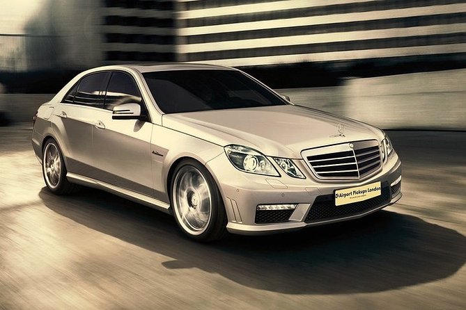Birmingham to Heathrow Airport private taxi transfers - Luggage rules that can change the price