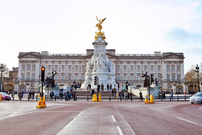Black Taxi Tour of London: Classic Sightseeing Bespoke & Fun - Why a private black taxi works well in London