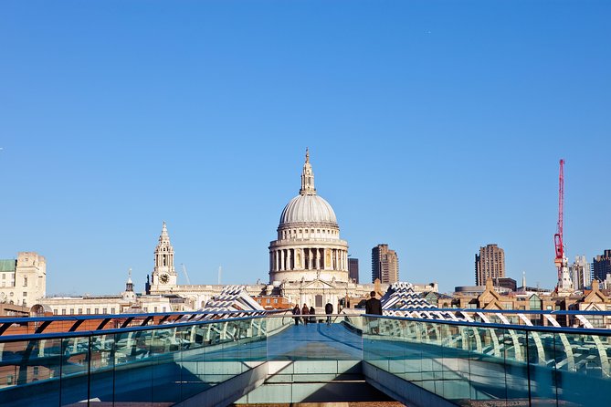 Black Taxi Tour of London: Classic Sightseeing Bespoke & Fun - Buckingham Palace and the royal opening
