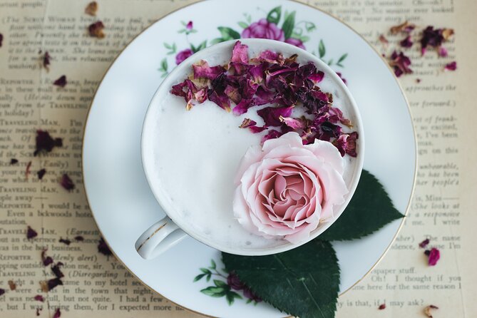 Blogger's London: Notting Hill + Instagram Reels - Harper & Toms brings flowers into the picture