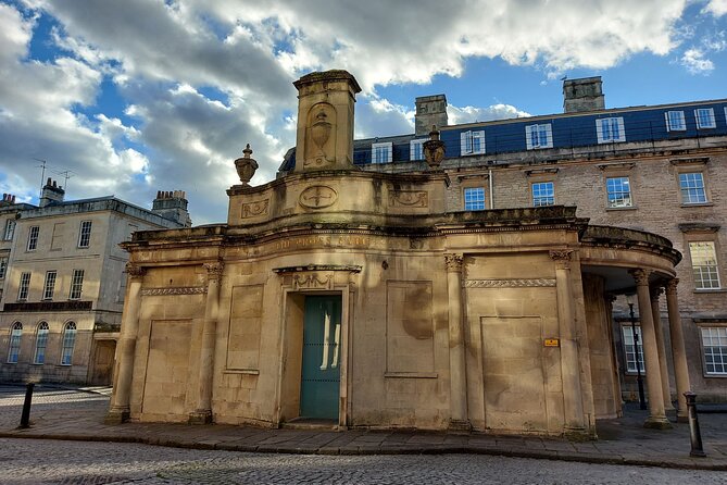 Bridgerton Film Locations - Bath - Private Walking Tour - No. 1 Royal Crescent and Georgian ambition