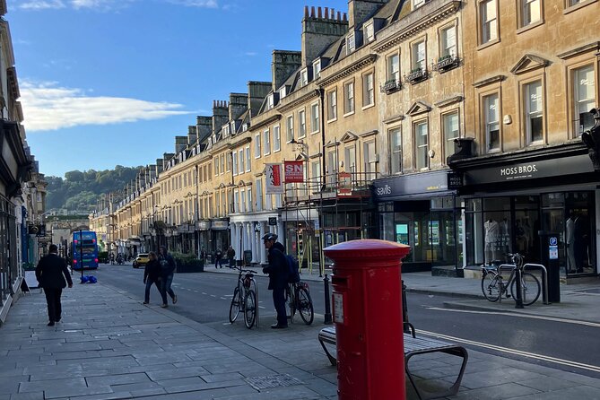 Bridgerton’s Filming Locations in Bath Audio Guide - A key square and a Georgian promenade