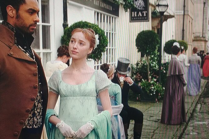 Bridgerton Walking Tour of Filming Locations & Storylines - Bath - Starting at the Abbey Hotel and finding Grosvenor Square