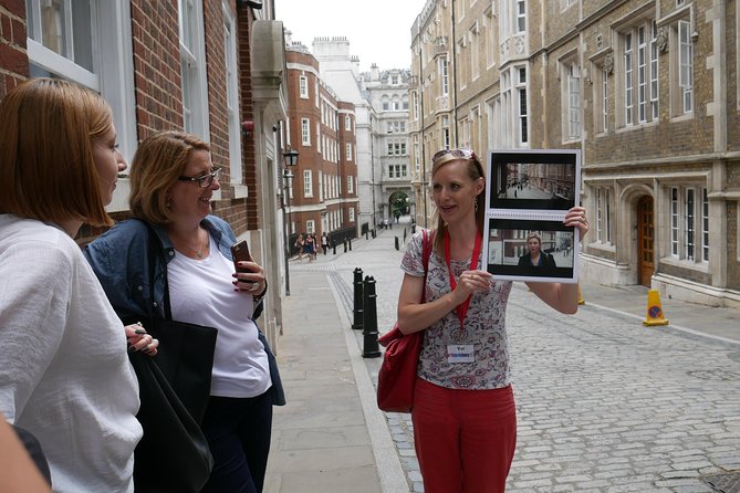 Bridget Jones Walking Tour of Locations - The guide makes or breaks the experience