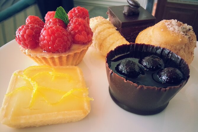 Brighton Afternoon Tea Tour - The Lanes and the older heart of Brighton