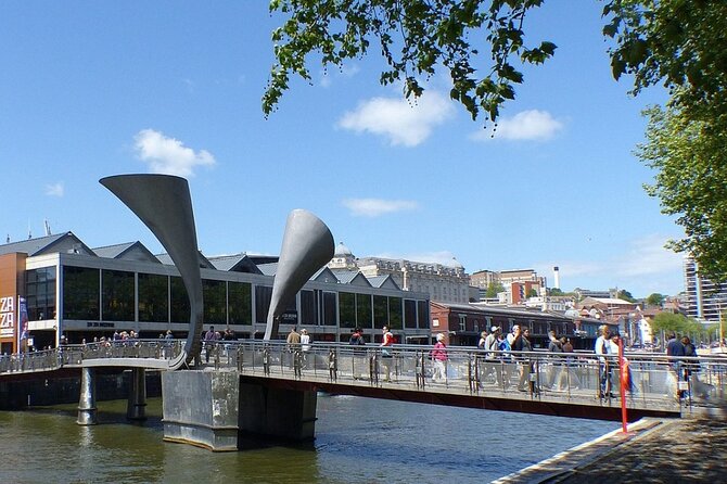 Bristol Quest: Self Guided City Walk & Immersive Treasure Hunt - How the app changes the pace