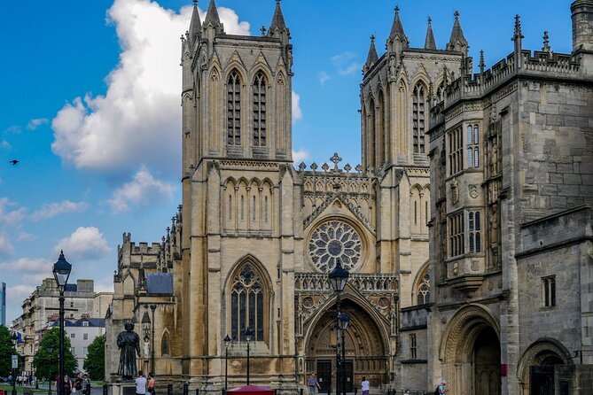 Bristol Quest: Self Guided City Walk & Immersive Treasure Hunt - Bristol’s harbour, old streets, and famous steps