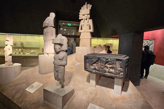 British Museum Guided Tour with Priority Timeslots(Small Group) - The first few minutes: getting your bearings