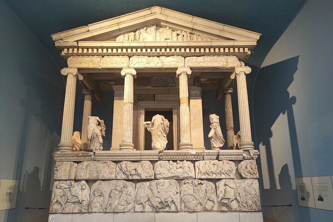 British Museum Private Tour: Ancient Daemons and Timeless Beauty - The Parthenon Marbles and the difficult side of museums