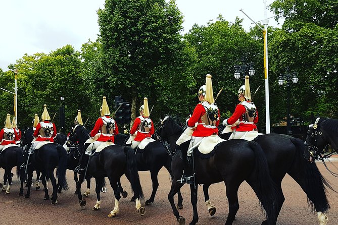 British Royalty walking tour including The Changing Of The Guard! - Westminster Palace and the wider royal story