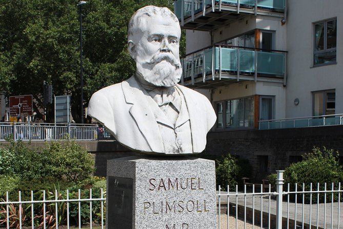 Brunel’s Bristol: A Self-Guided Tour from SS Great Britain to Clifton Bridge - Starting beside the harbour at Lloyds Amphitheatre
