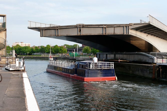 Brunel’s Bristol: A Self-Guided Tour from SS Great Britain to Clifton Bridge - Crossing Cumberland Basin and its working bridges