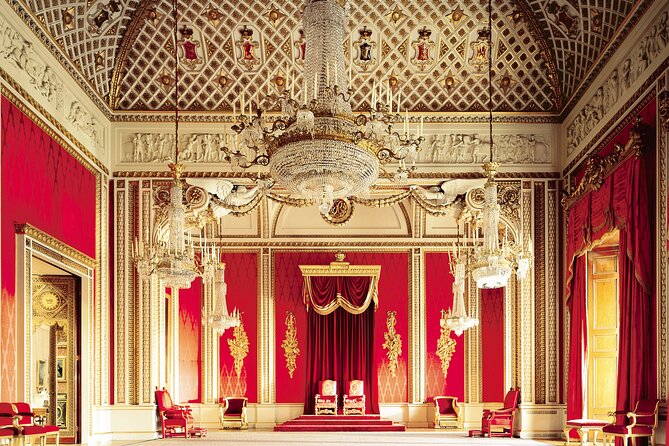 Buckingham Palace and Windsor Castle Escorted Tour from London - Windsor Castle: the main event in the afternoon