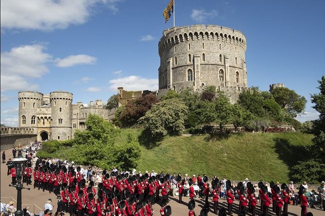 Buckingham Palace and Windsor Castle Escorted Tour from London - Group size, pacing, and physical effort