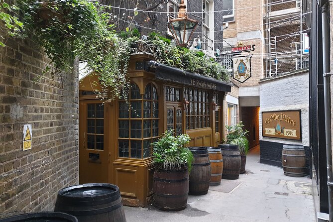 Burnings, Butchery & Black Death: A Walking Tour of London's Bloody Past - The Golden Boy and the city’s strange ghost stories