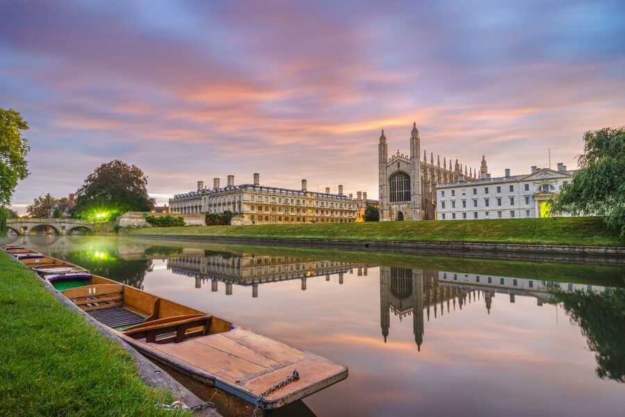 Cambridge: Chauffeured Punting Tour - Along the River Cam, With the Work Done for You